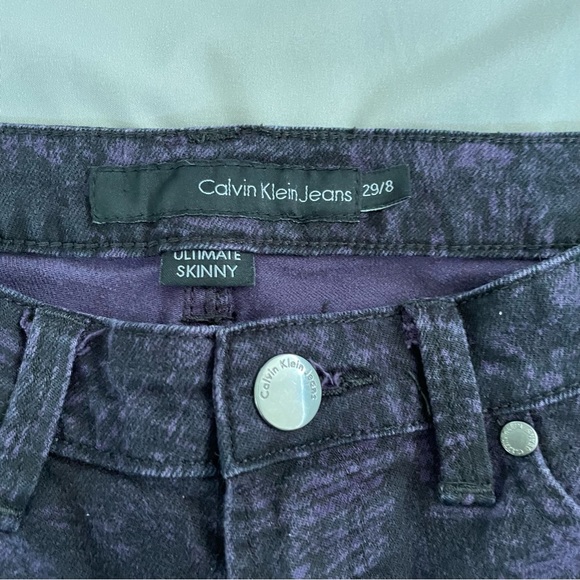Calvin Klein Purple and Black Abstract Print Ultimate Skinny Jeans - Picture 10 of 15